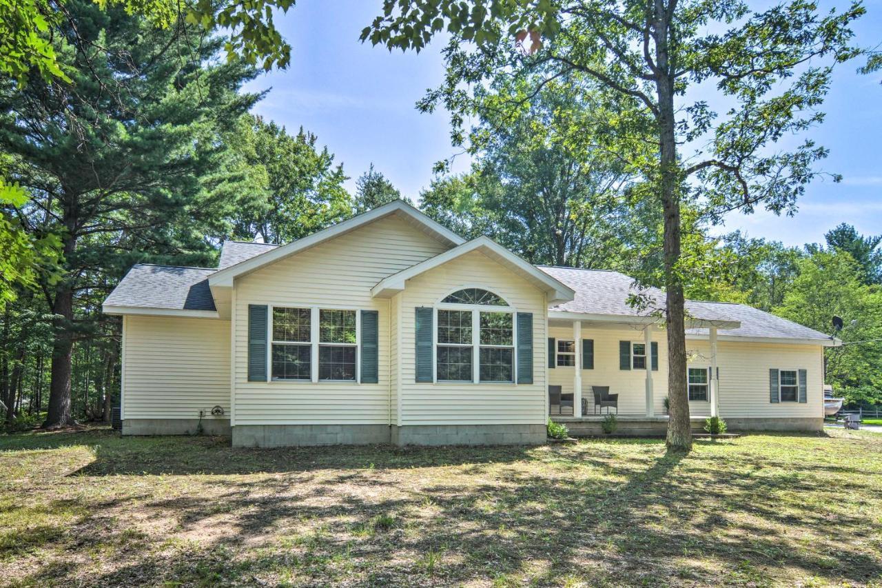 Upscale Family Cottage Less Than 1 Mi To Higgins Lake Roscommon Exterior photo