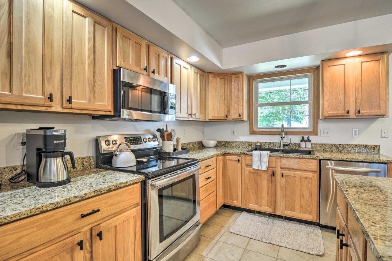 Upscale Family Cottage Less Than 1 Mi To Higgins Lake Roscommon Exterior photo