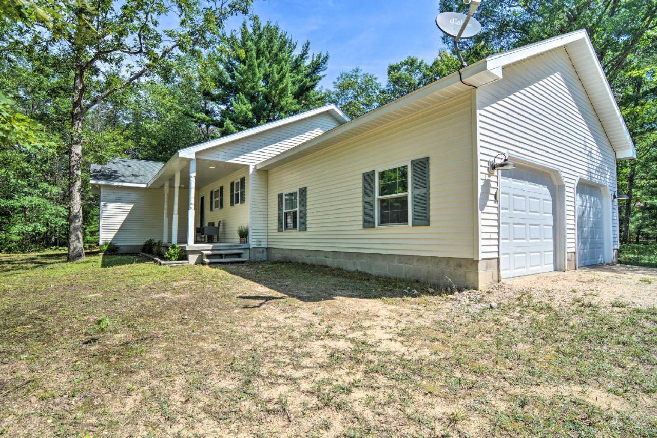 Upscale Family Cottage Less Than 1 Mi To Higgins Lake Roscommon Exterior photo
